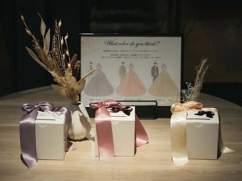 ドレス色当てクイズが進化！ドレスだけじゃなくてタキシードもクイズにするのがおすすめです👗👔にて紹介している画像