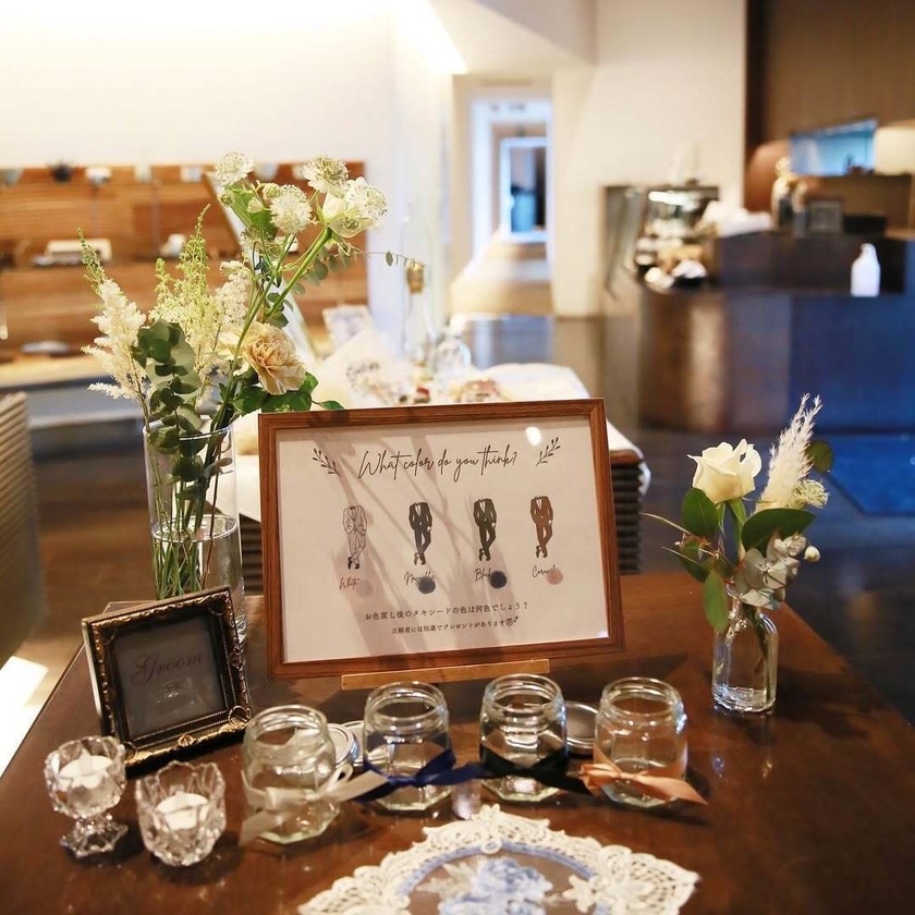 ドレス色当てクイズが進化！ドレスだけじゃなくてタキシードもクイズにするのがおすすめです👗👔にて紹介している画像