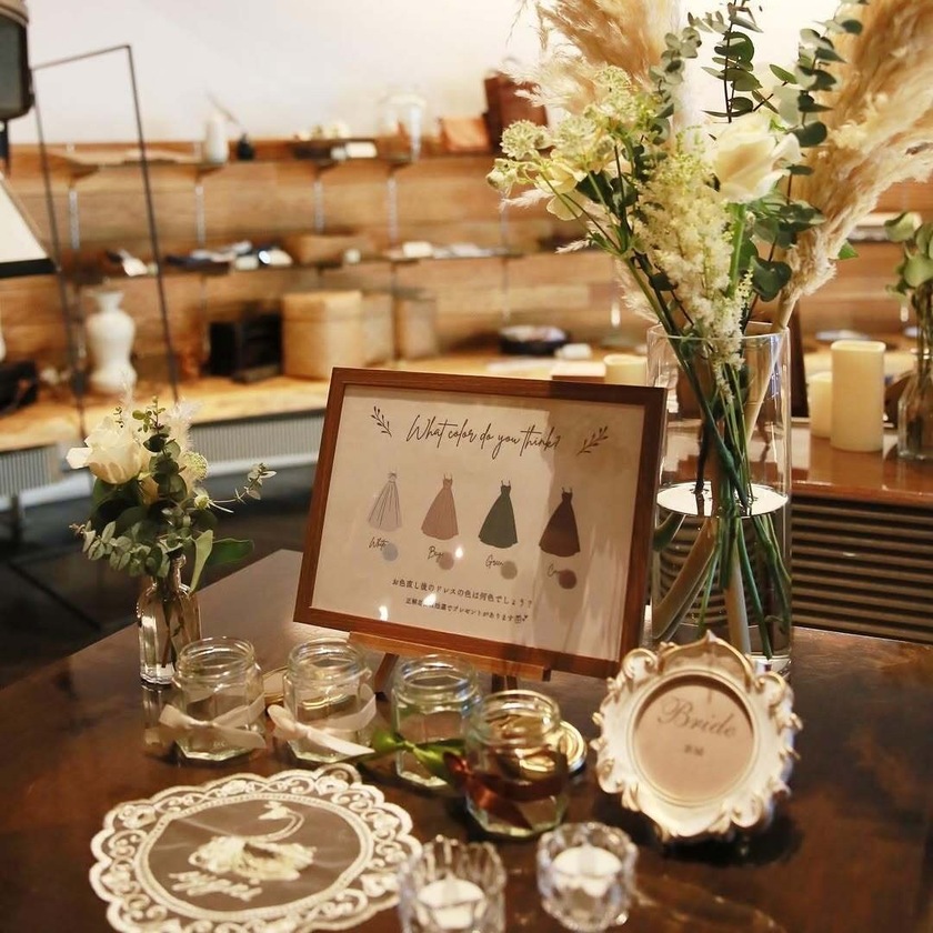 ドレス色当てクイズが進化！ドレスだけじゃなくてタキシードもクイズにするのがおすすめです👗👔にて紹介している画像