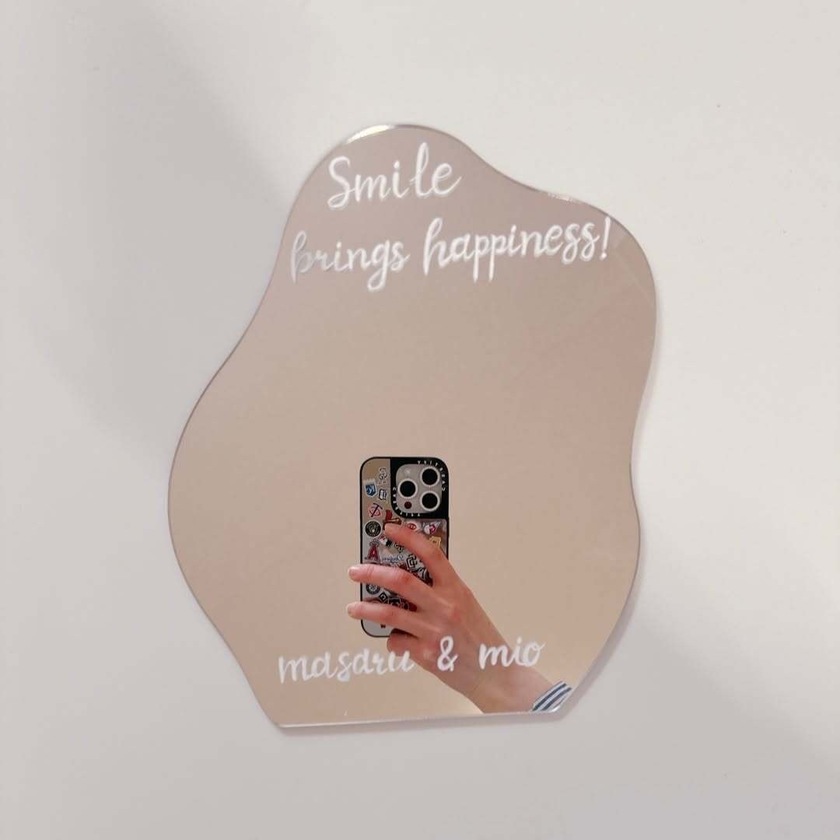 ウェルカムミラーに心温まる一言を🪞✍🏻お手本にしたいメッセージ例10選♡（英語も日本語も！）にて紹介している画像