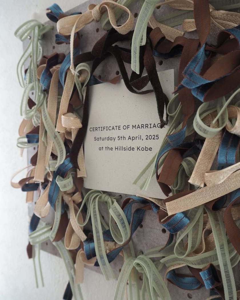 人と人を結ぶというメッセージ。見た目も可愛い《リボンの結婚証明書》アイデア６選🎀にて紹介している画像