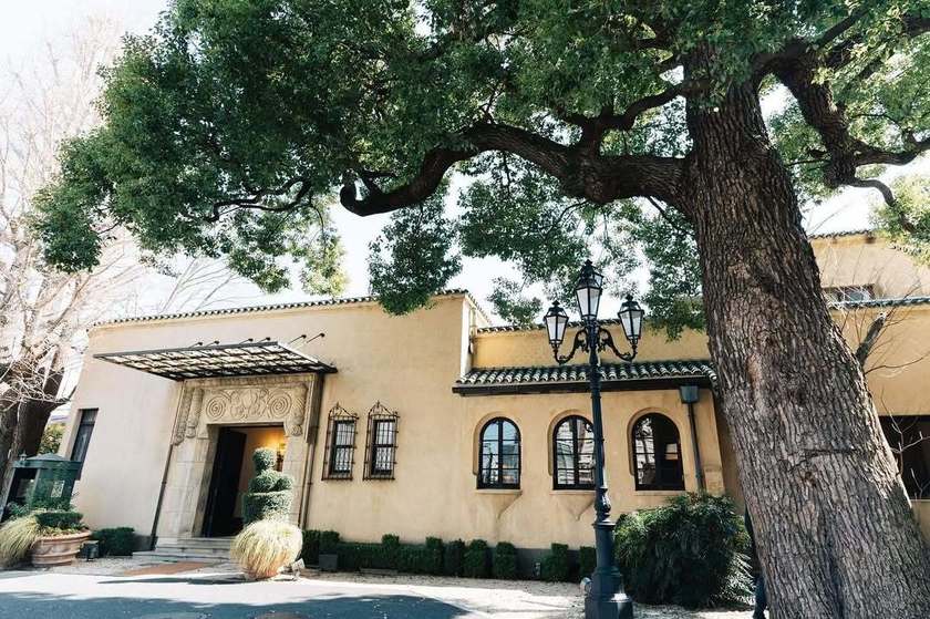 クラシカルで歴史ある雰囲気が好きなら♡おすすめしたい歴史のある会場6選♡（東京と神戸！）にて紹介している画像