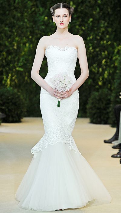 Elegant & Refined: The Perfect Wedding Dress by Carolina Herrera ♡にて紹介している画像