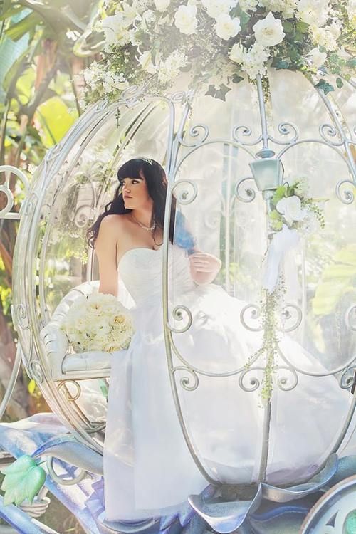 Feeling Like Cinderella! The Enchanting Wedding with a Pumpkin Carriage You've Always Dreamed Of ♡にて紹介している画像