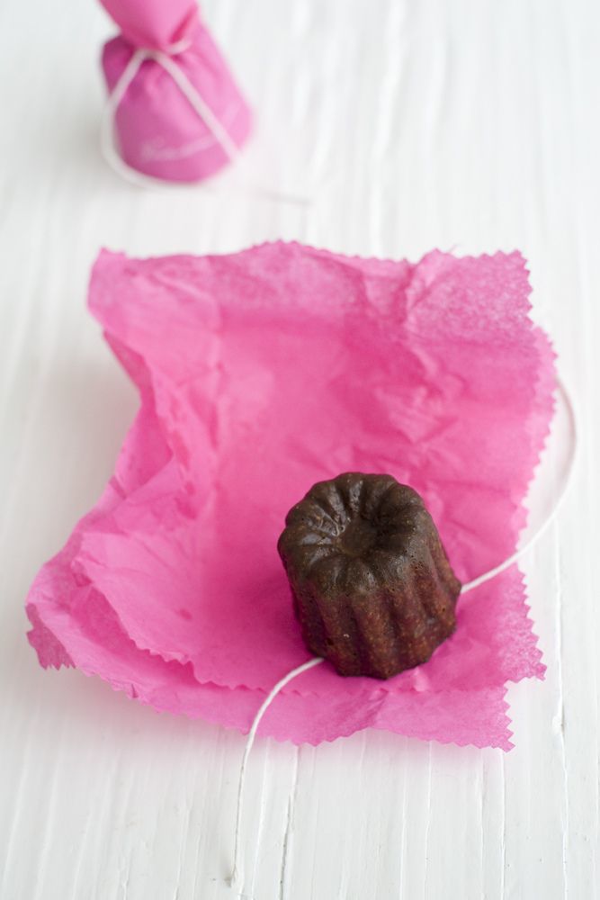 Feel Like a Parisian: Three Specialty Shops for French Pastry Canelé ♡にて紹介している画像