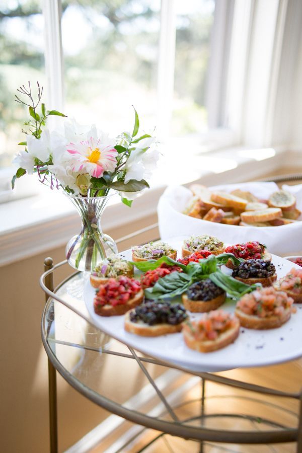 Cute Finger Foods: Colorful Bruschetta to Add Flair to Your Partyにて紹介している画像