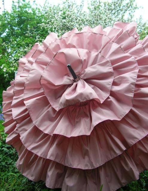 June bride必見♡わくわく楽しい雨の日ウェディングのポイント♩にて紹介している画像