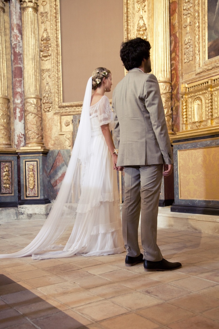 French Chic and Heartfelt: Adult Weddings with Delphine Manivet's Dresses＊にて紹介している画像