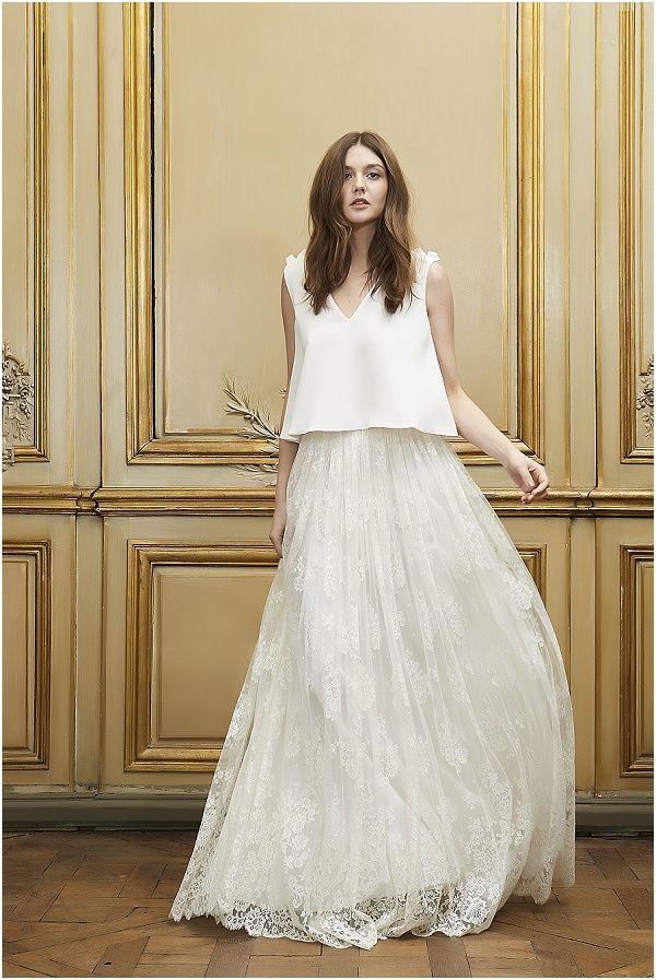 French Chic and Heartfelt: Adult Weddings with Delphine Manivet's Dresses＊にて紹介している画像