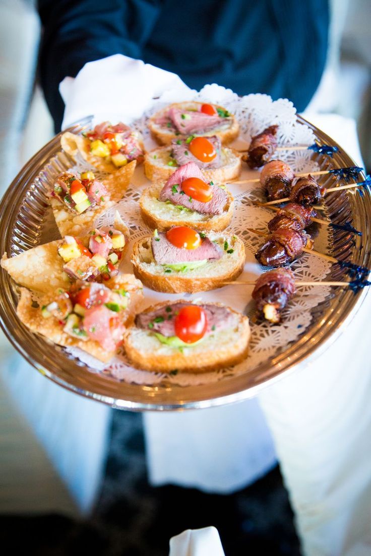 Cute Finger Foods: Colorful Bruschetta to Add Flair to Your Partyにて紹介している画像