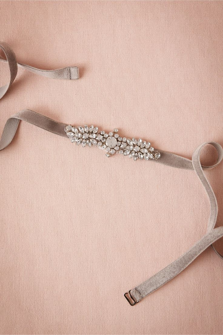 Anthropologie's Bridal Shop 'BHLDN' is a Treasure Trove of Cutness! 💖にて紹介している画像