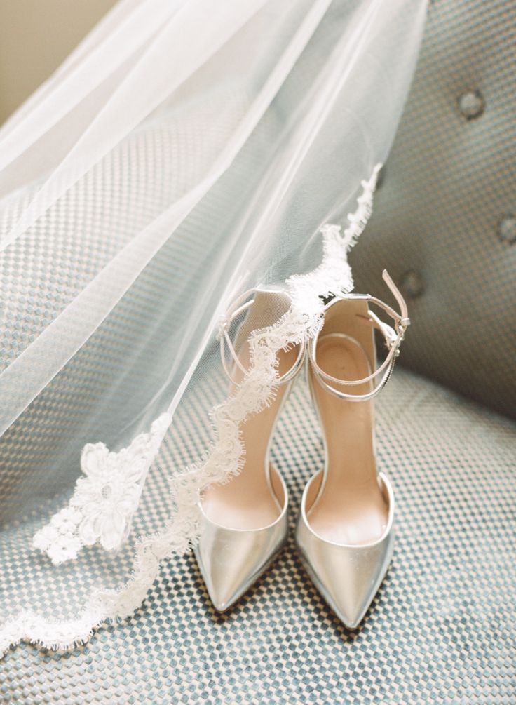 Anthropologie's Bridal Shop 'BHLDN' is a Treasure Trove of Cutness! 💖にて紹介している画像