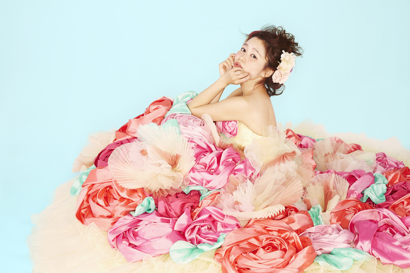 フラワープリンセスに変身＊人気ブランドのお花のボールガウンドレスにきゅん♡にて紹介している画像