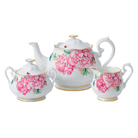 Miranda Kerr Collaborates with 'Royal Albert' - Adorable Floral and Butterfly Ceramics That Will Make You Swoon♡にて紹介している画像