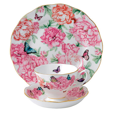 Miranda Kerr Collaborates with 'Royal Albert' - Adorable Floral and Butterfly Ceramics That Will Make You Swoon♡にて紹介している画像