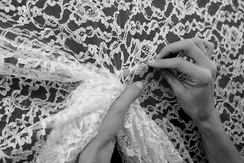 French Chic and Heartfelt: Adult Weddings with Delphine Manivet's Dresses＊にて紹介している画像