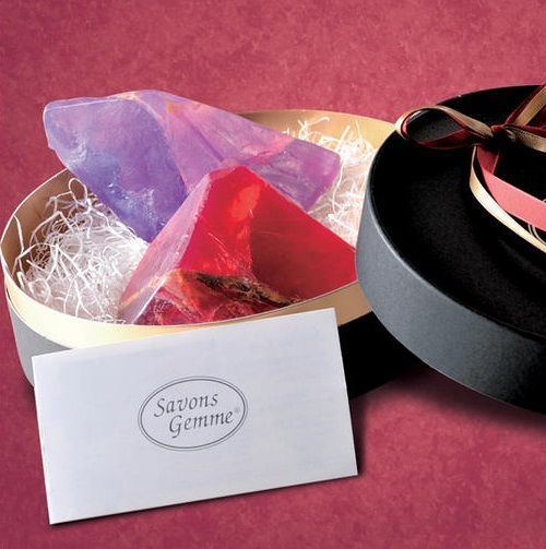 Dreamy Bath Time: I Can't Resist the World's Cutest Gemstone Soap, "Sabon Gem"! ✨にて紹介している画像