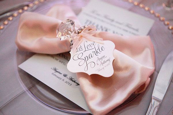 手作りも出来ちゃう♡おしゃれな『ナプキンリング』をDIY♩にて紹介している画像