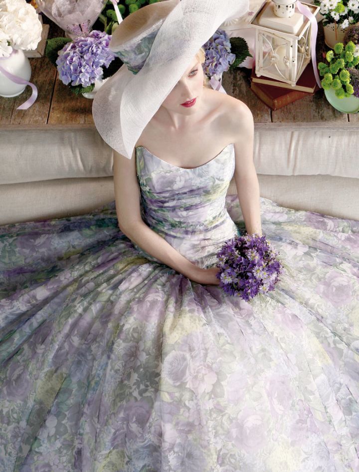 幻想的可愛さ＊水彩画風花柄ドレスに恋をした♡にて紹介している画像