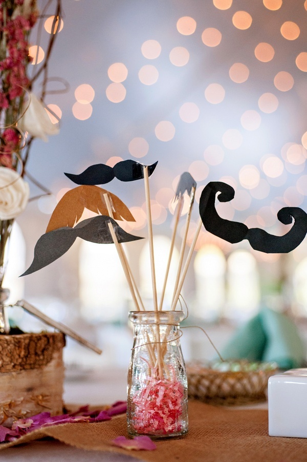 Charming "Mustache Items" for a Playfully Cute Look! ♡にて紹介している画像