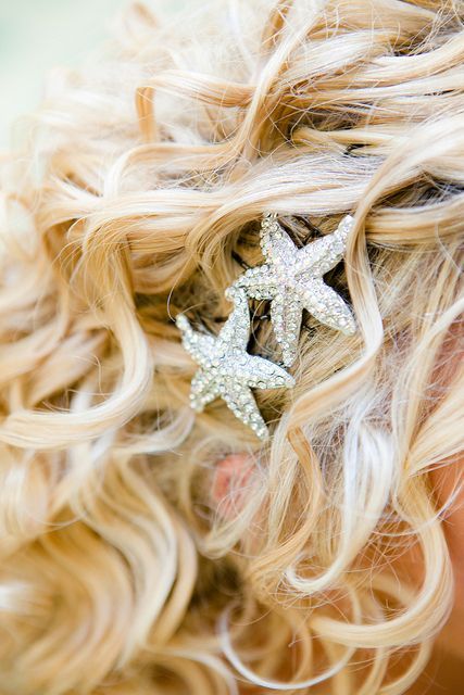 Trend Alert! Resort Weddings with a Starfish Theme♡にて紹介している画像