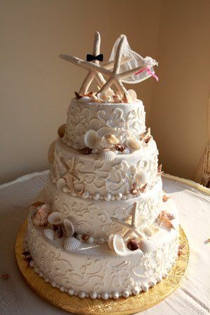 Trend Alert! Resort Weddings with a Starfish Theme♡にて紹介している画像