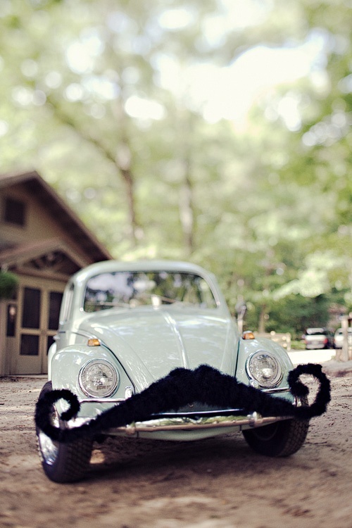 Charming "Mustache Items" for a Playfully Cute Look! ♡にて紹介している画像