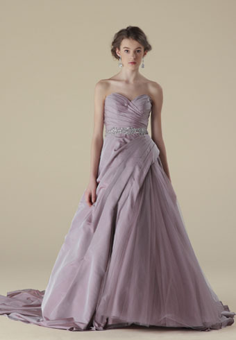 Fulfill Your Dream: Choosing a Unique Wedding Dress at Felice Vita♡にて紹介している画像