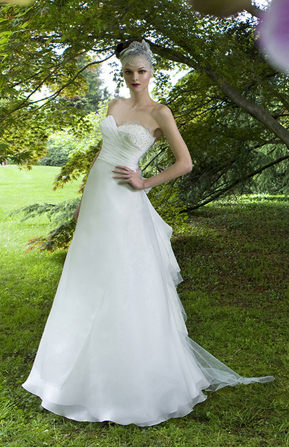 Fulfill Your Dream: Choosing a Unique Wedding Dress at Felice Vita♡にて紹介している画像