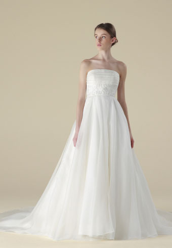 Fulfill Your Dream: Choosing a Unique Wedding Dress at Felice Vita♡にて紹介している画像