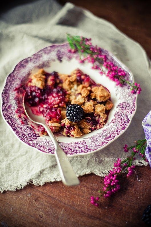 Stylish Gem-like Fruits: Delightful Sweets and Drinks Featuring Blackberries ♡にて紹介している画像