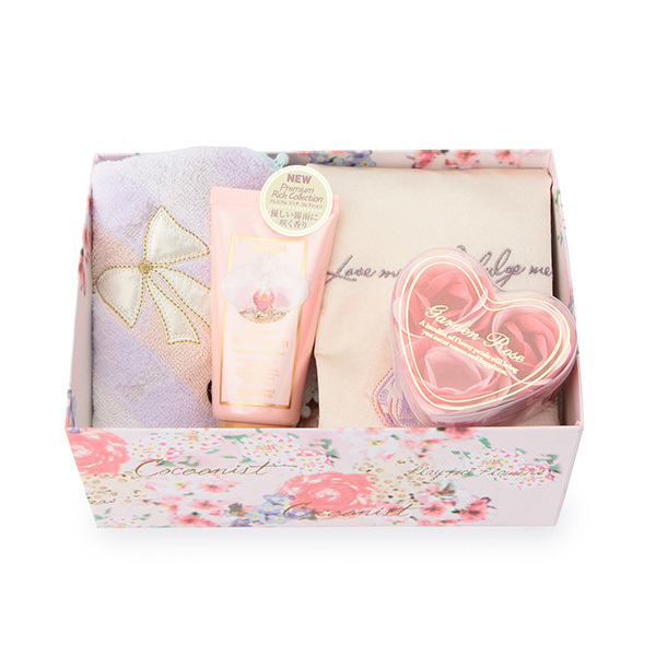 Feel Like a Princess at Home ♡ Adorable Loungewear from "Coconist" ♡にて紹介している画像