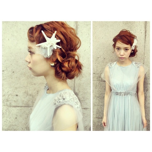 一目惚れ♡美容師のマリさんの、リボンやお花を使ったお呼ばれヘアが可愛い！にて紹介している画像