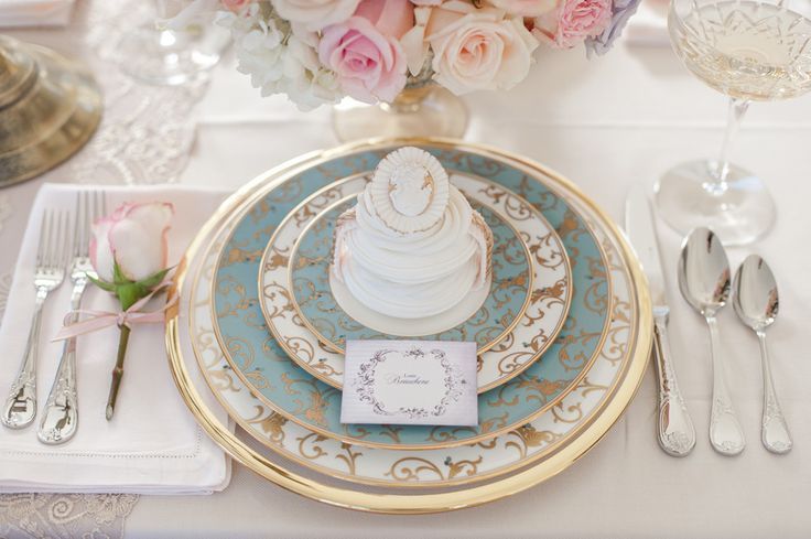 The Enchanting World of Marie Antoinette: A Real Princess of Glamour and Sweetness♡にて紹介している画像