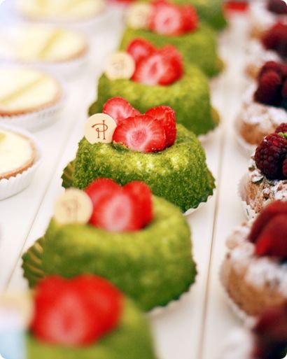 Delicate and Beautiful ♡ Fall in Love with Pierre Hermé's Sweets ♡にて紹介している画像