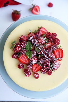 Delicate and Beautiful ♡ Fall in Love with Pierre Hermé's Sweets ♡にて紹介している画像