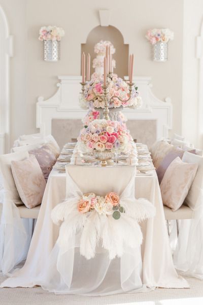 テーマカラー別＊披露宴会場のゲストテーブルコーディネートおしゃれ参考例集♡にて紹介している画像