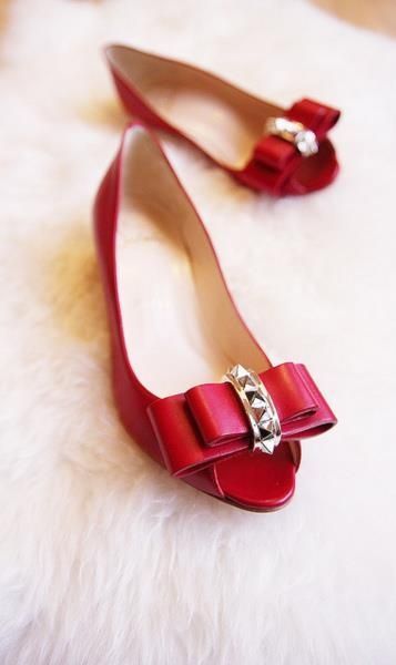 セクシーな魅力♡ルブタンの靴で最高に美しい極上シルエットを手に入れる！にて紹介している画像