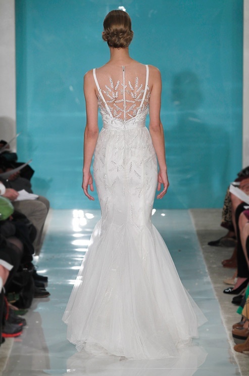 Three Wedding Dress Brands that Shine from the Back♡にて紹介している画像
