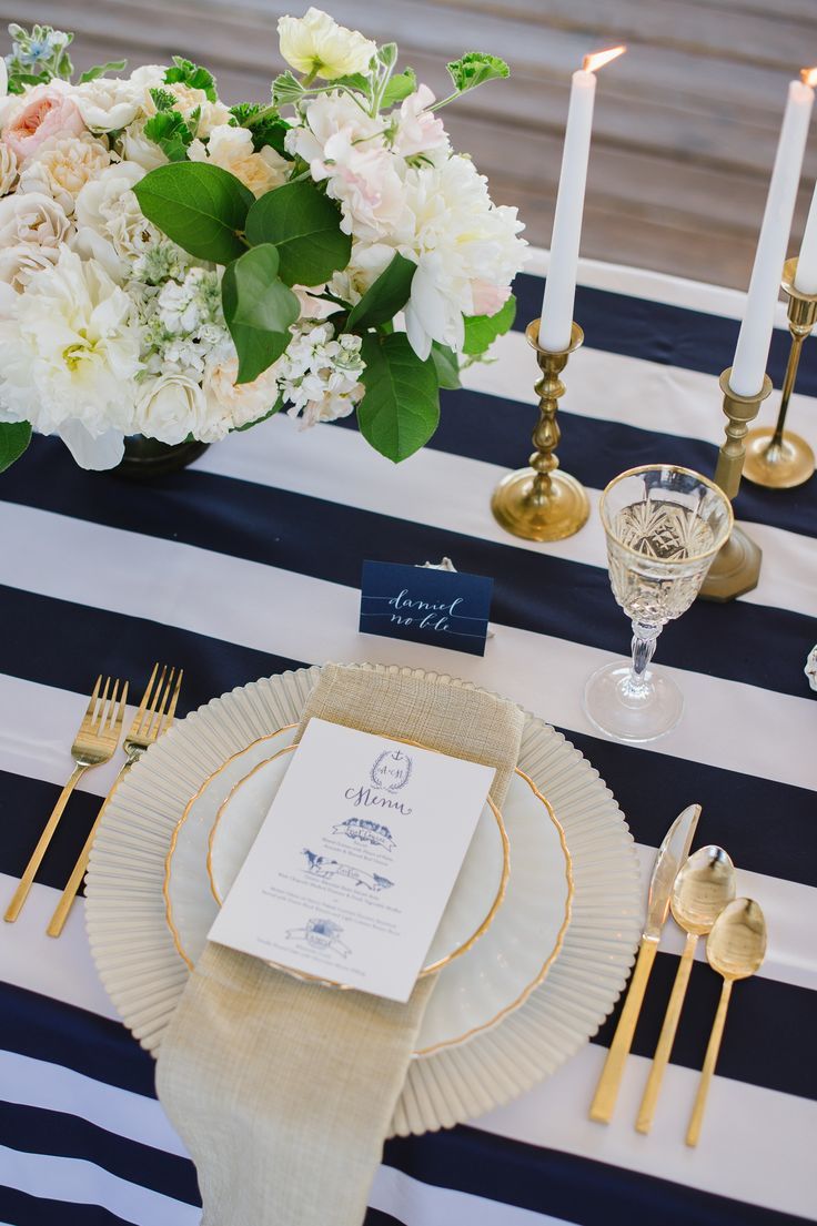 Summer Is Just Around the Corner! Stylish Table Coordination in Navy Color ♡にて紹介している画像