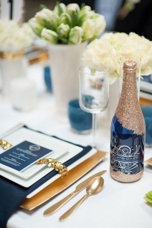 Summer Is Just Around the Corner! Stylish Table Coordination in Navy Color ♡にて紹介している画像