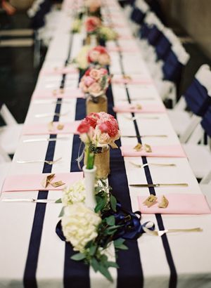 Summer Is Just Around the Corner! Stylish Table Coordination in Navy Color ♡にて紹介している画像