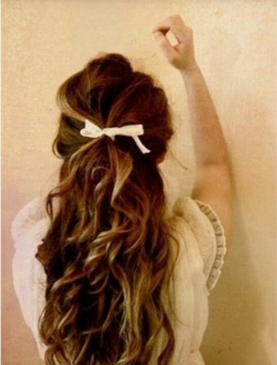 The Latest Trend! The Super Adorable "Wavy Hair" with Soft, Effortless Waves ♡にて紹介している画像
