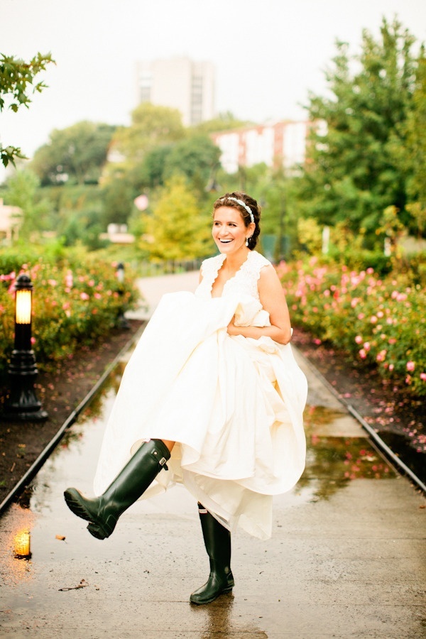 June bride必見♡わくわく楽しい雨の日ウェディングのポイント♩にて紹介している画像