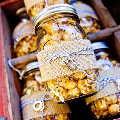 Chic Wedding Essentials: A Collection of Adorable Mini Gifts ♡にて紹介している画像