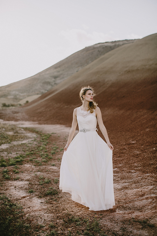 Not Yet Released in Japan! Obsessed with Elizabeth Dye's Wedding Dresses from Portland ♡にて紹介している画像