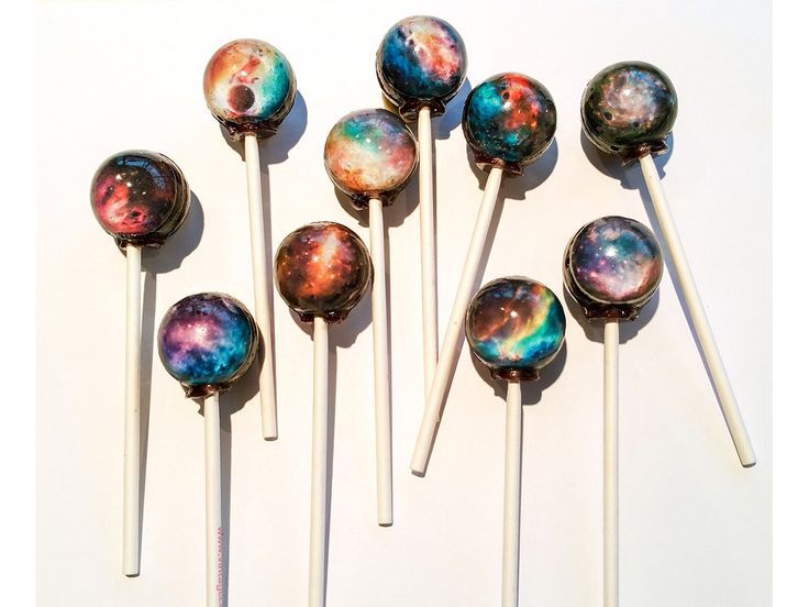 幻想的な宇宙がテーマ♡ギャラクシーウエディングを挙げたい！にて紹介している画像