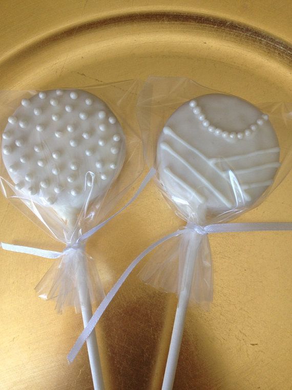 Classic Nostalgic Cookies! Wedding Cake Made with 'Oreo' ♡にて紹介している画像