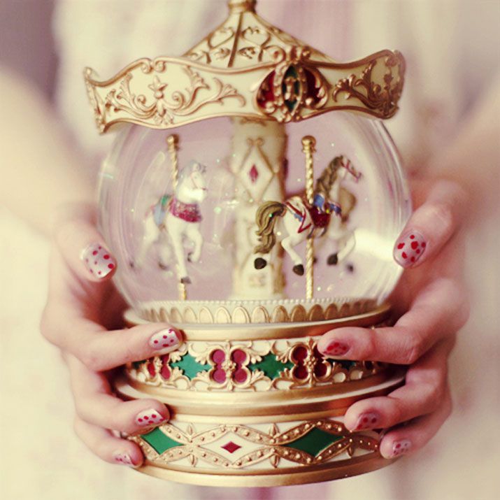 夢みたいに可愛い♡『メリーゴーランド』がテーマの結婚式！にて紹介している画像