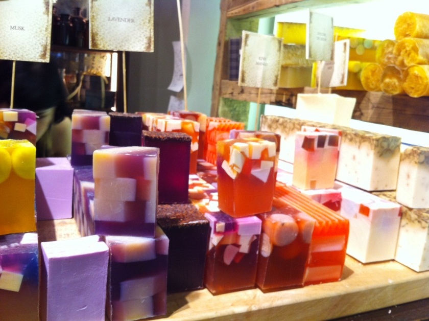 Smooth Skin ♡ How About Gifting the Popular Sabon Skincare Set?にて紹介している画像